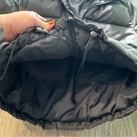 DKNY active Black Puffer Jacket with Faux Fur Trim women medium - Picture 6 of 8